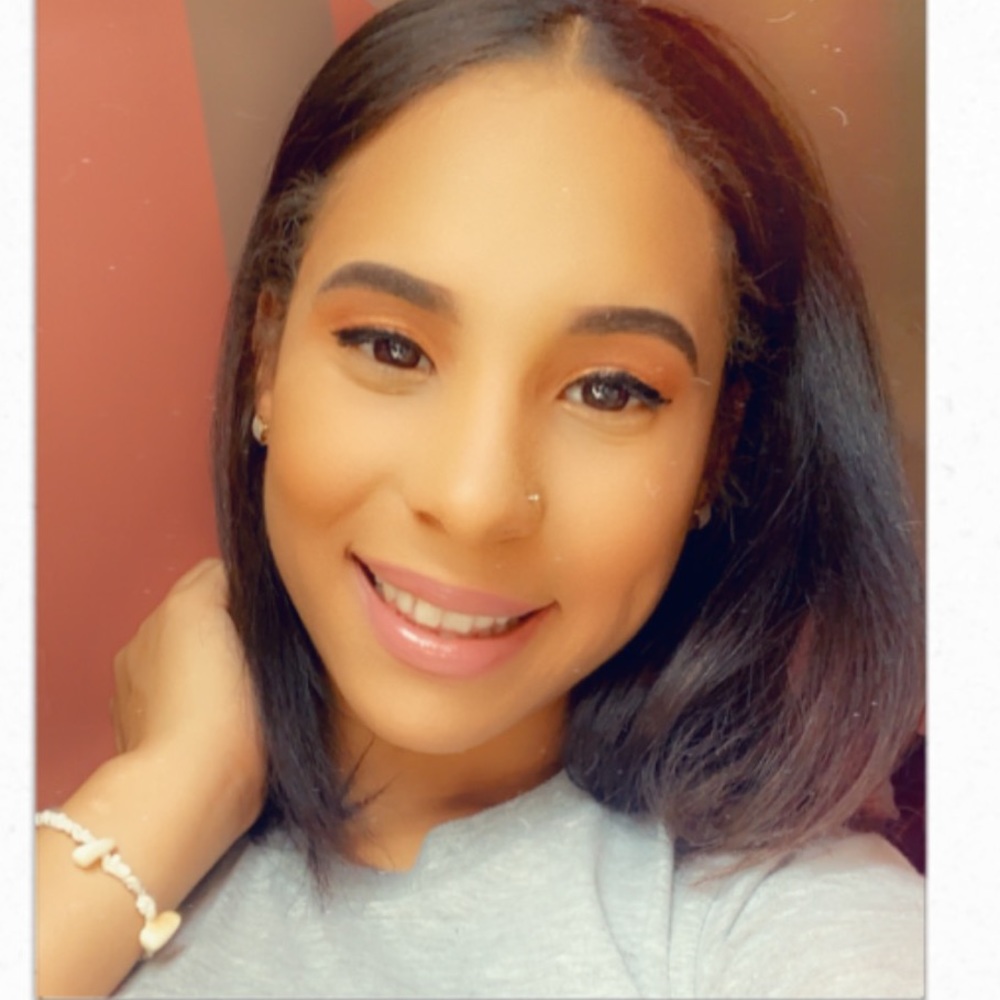 Meet your Posher, Celine